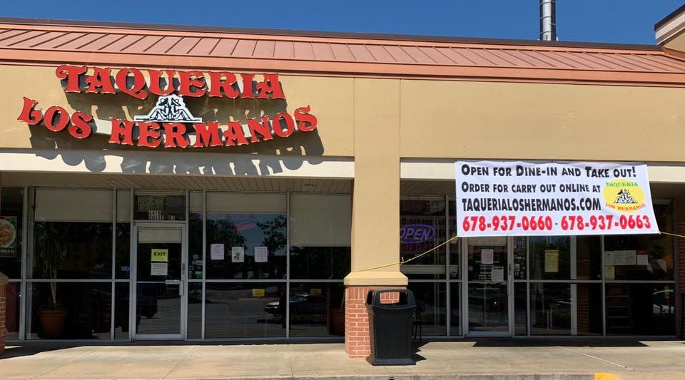 Facade of Taqueria Los Hermanos in Tucker, Georgia